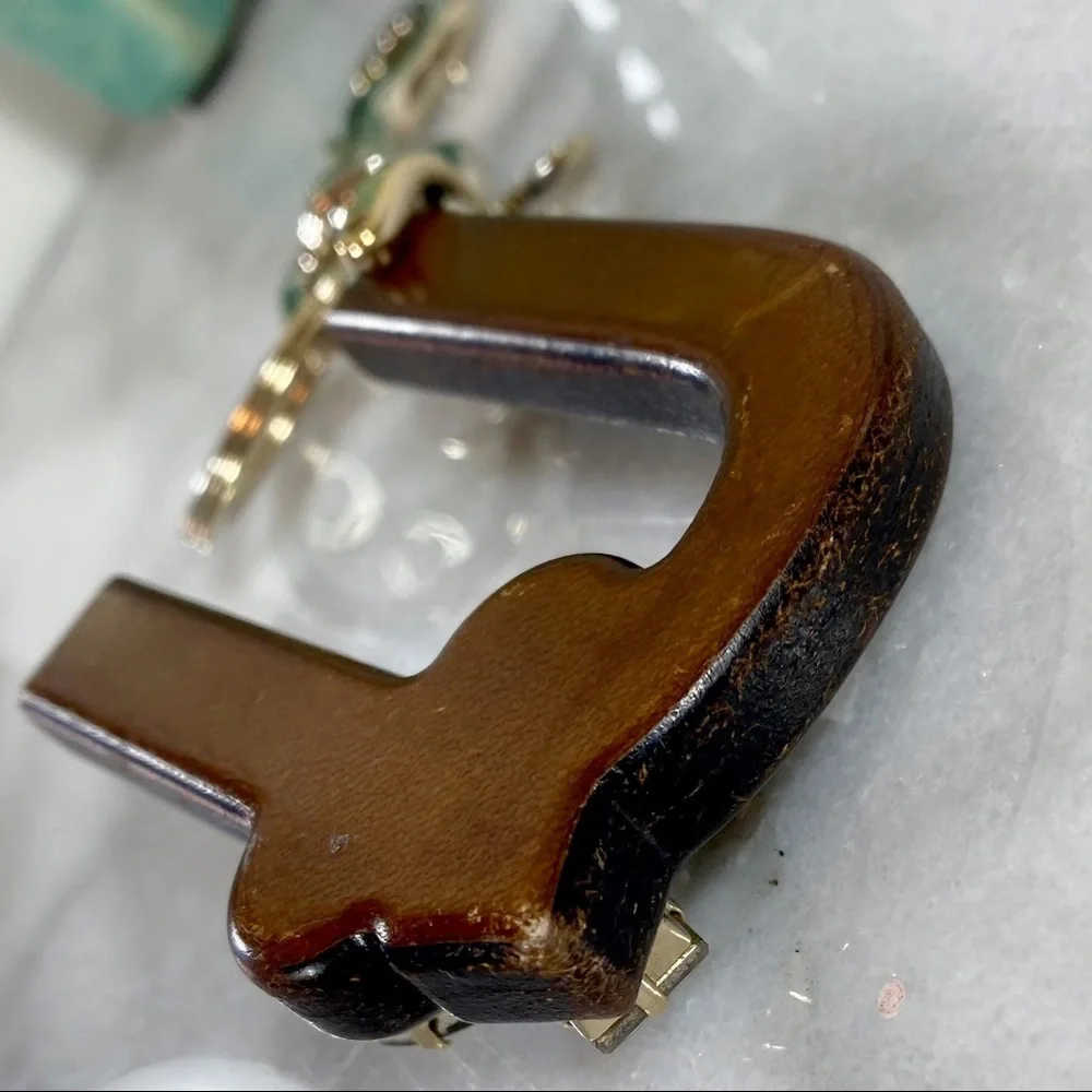 Gucci Alphabet Letter “U” Wooden & Crystal Bag Charm/Keychain - Picture 5 of 10